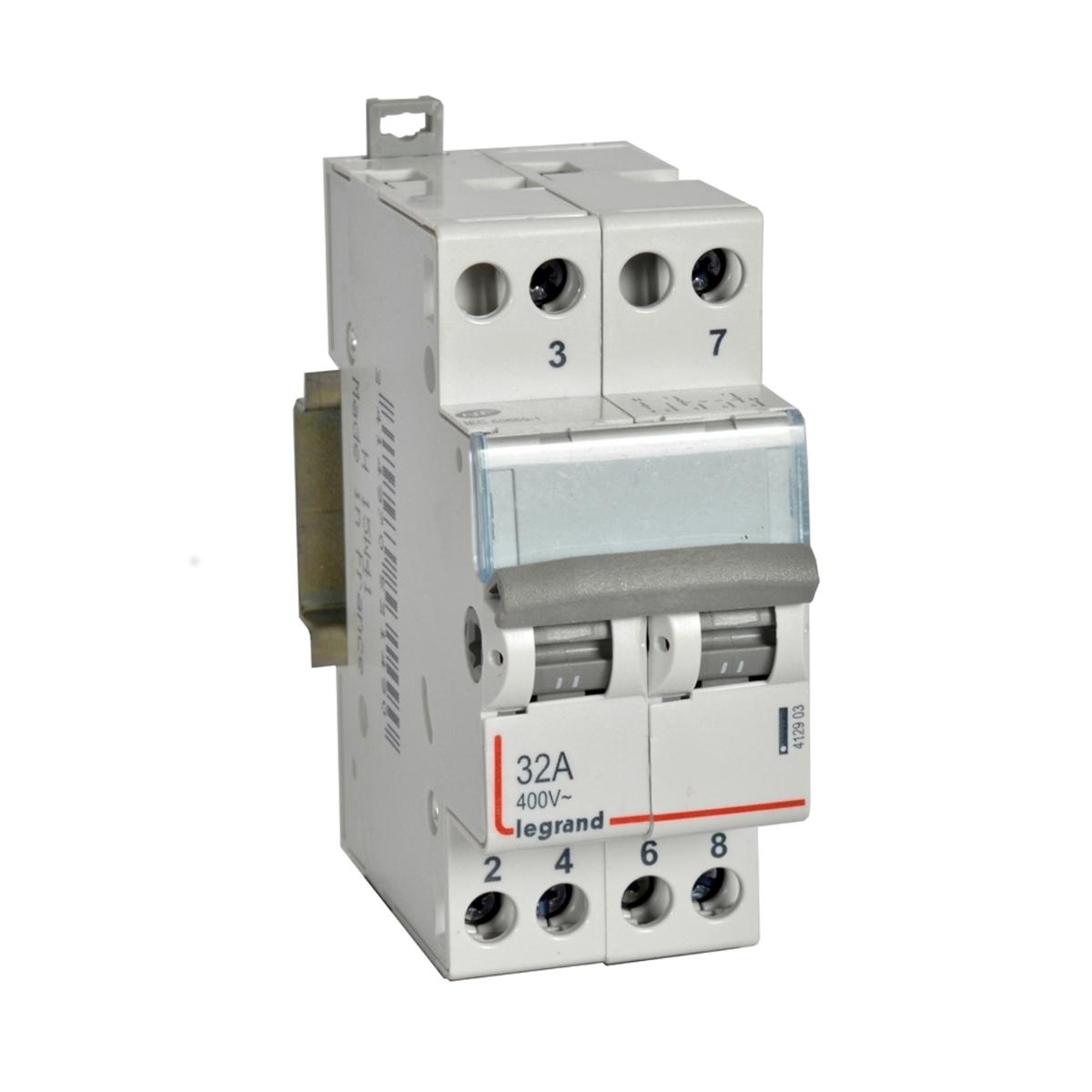 CHANGEOVER SWITCH CX3 2P 32A 1-0-2 2MOD