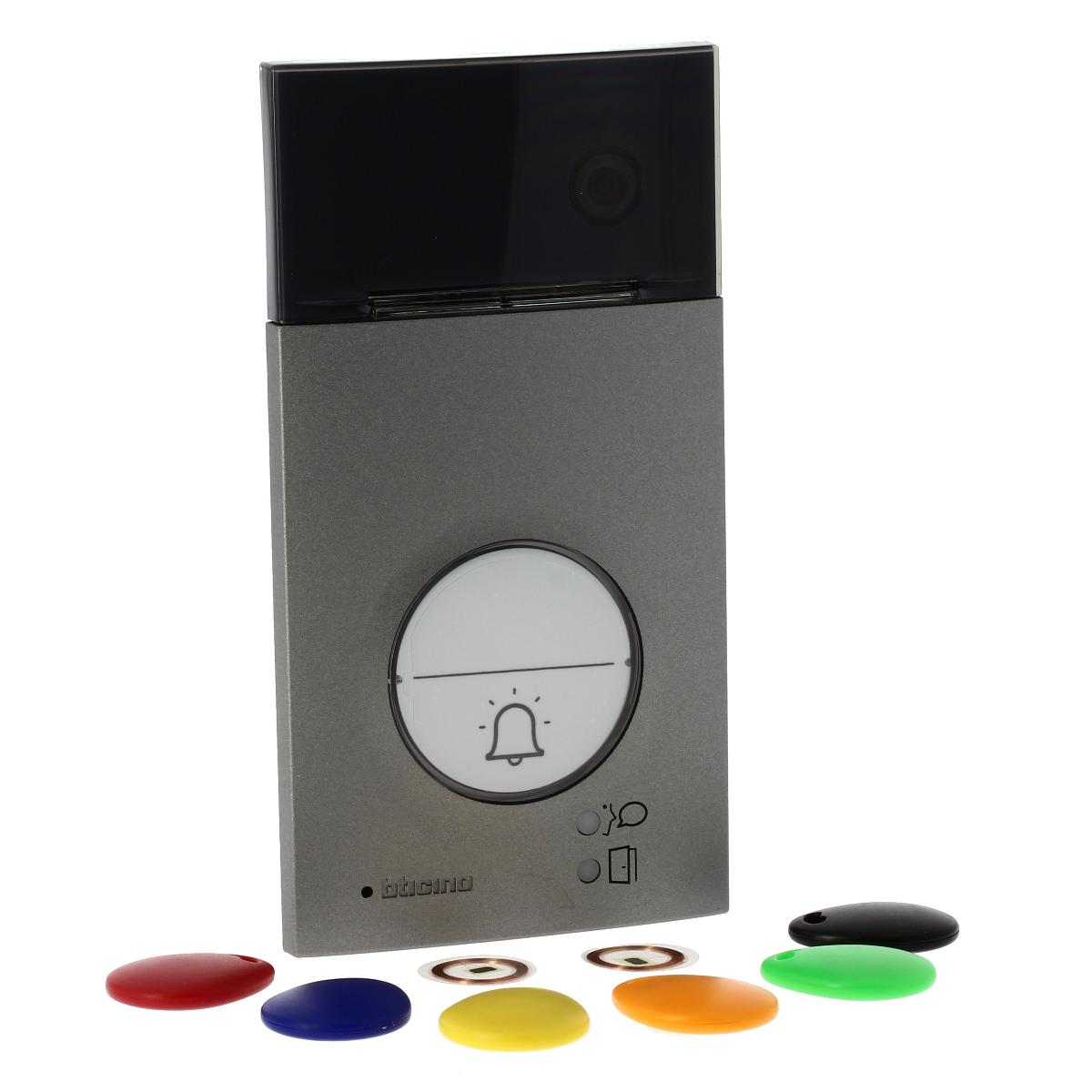 LINEA 3000 ENTRANCE PANEL + VIDEO + READ