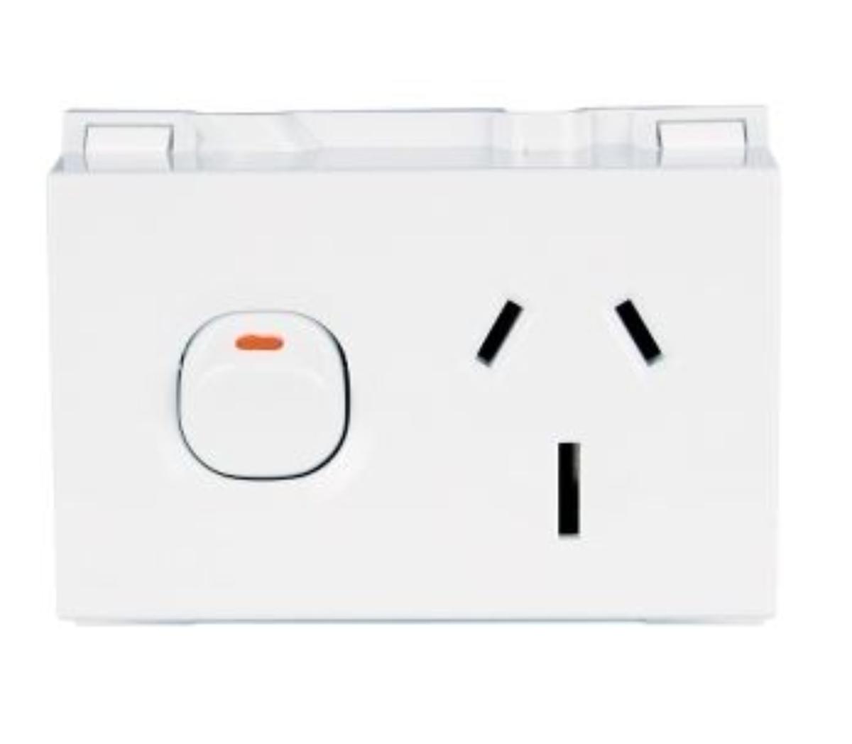 DIN SWITCH SGL OUTLET 2P 15A 3PIN FLT 4M