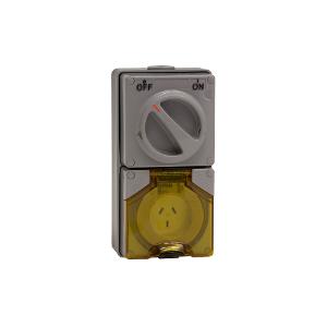 OUTLET SWITCHED IP66 3PIN 10A 250V CH/GR