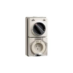 OUTLET SWITCHED IP66 3PIN 10A 250V R/WHT