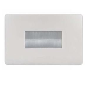 BRUSH CABLE MANAGEMENT FLUSH PLATE MT WH BRUSH CABLE MANAGEMENT FLUSH PLATE MT WH