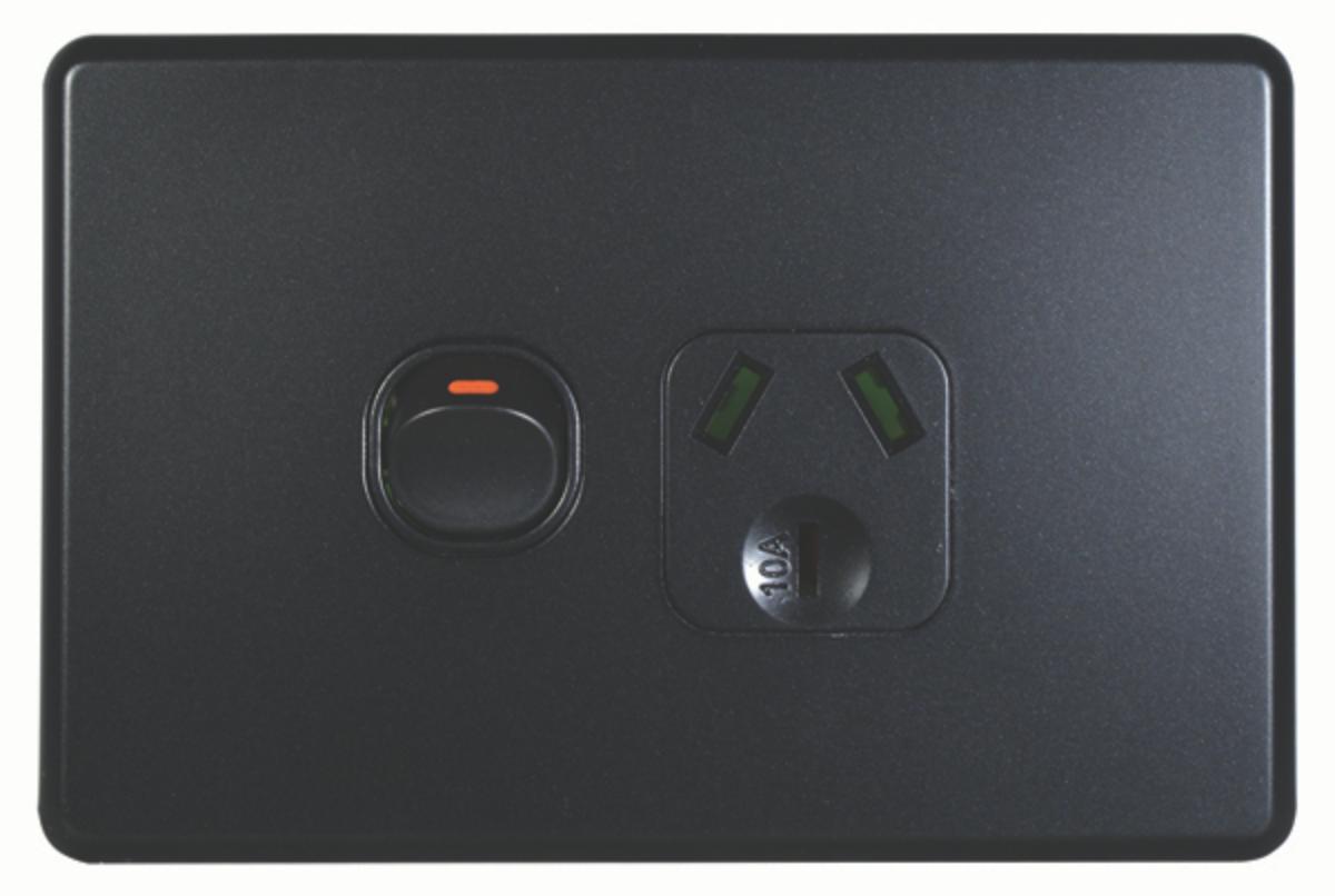FLAT CAT DOUBLE GPO 15A HORIZ MATT BLACK