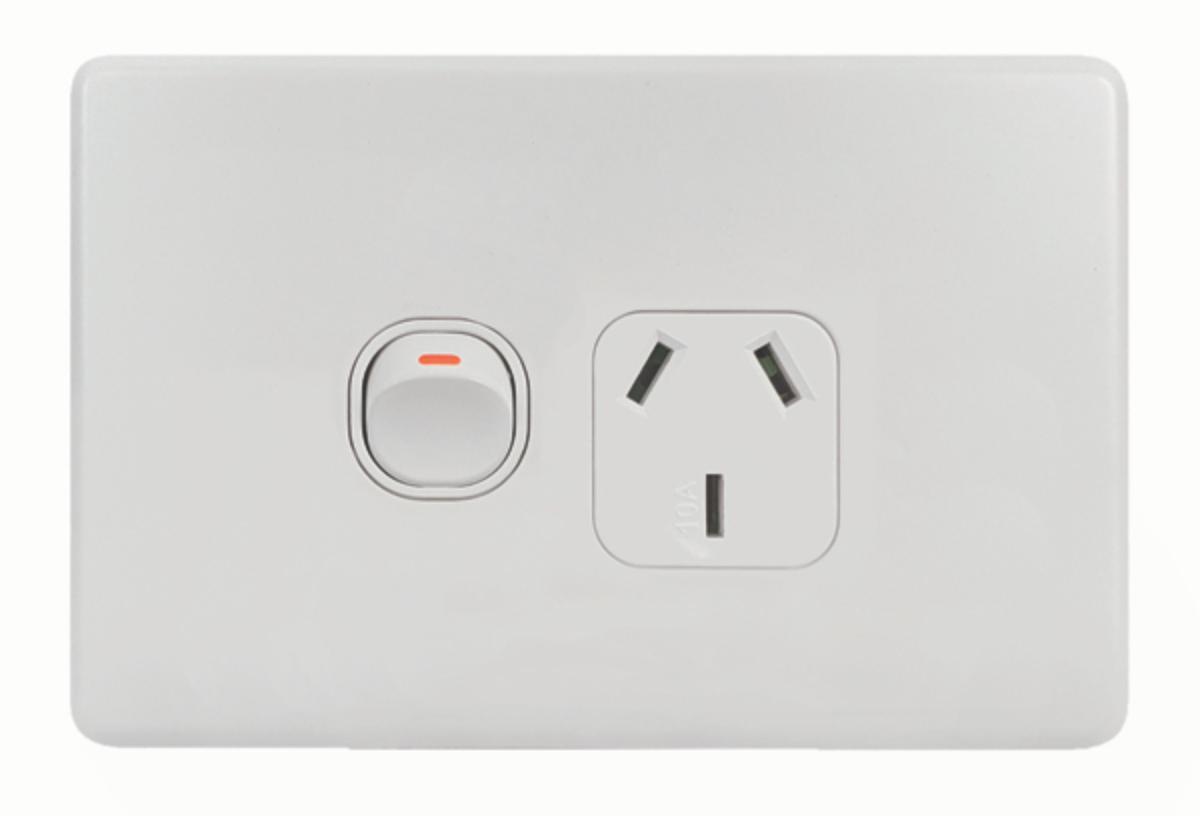 FLAT CAT SINGLE GPO 10A HORIZ MATT WHITE