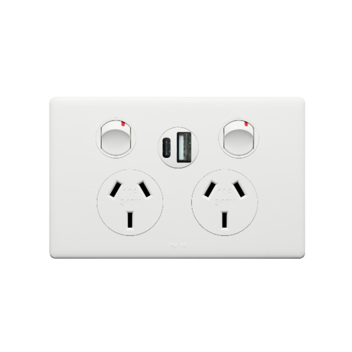 DGPO 10A WITH INTEGRATED USB 2.4A TYPE A