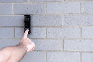 CENTRII VIDEO DOORBELL WITH HOMEBASE CENTRII VIDEO DOORBELL WITH HOMEBASE