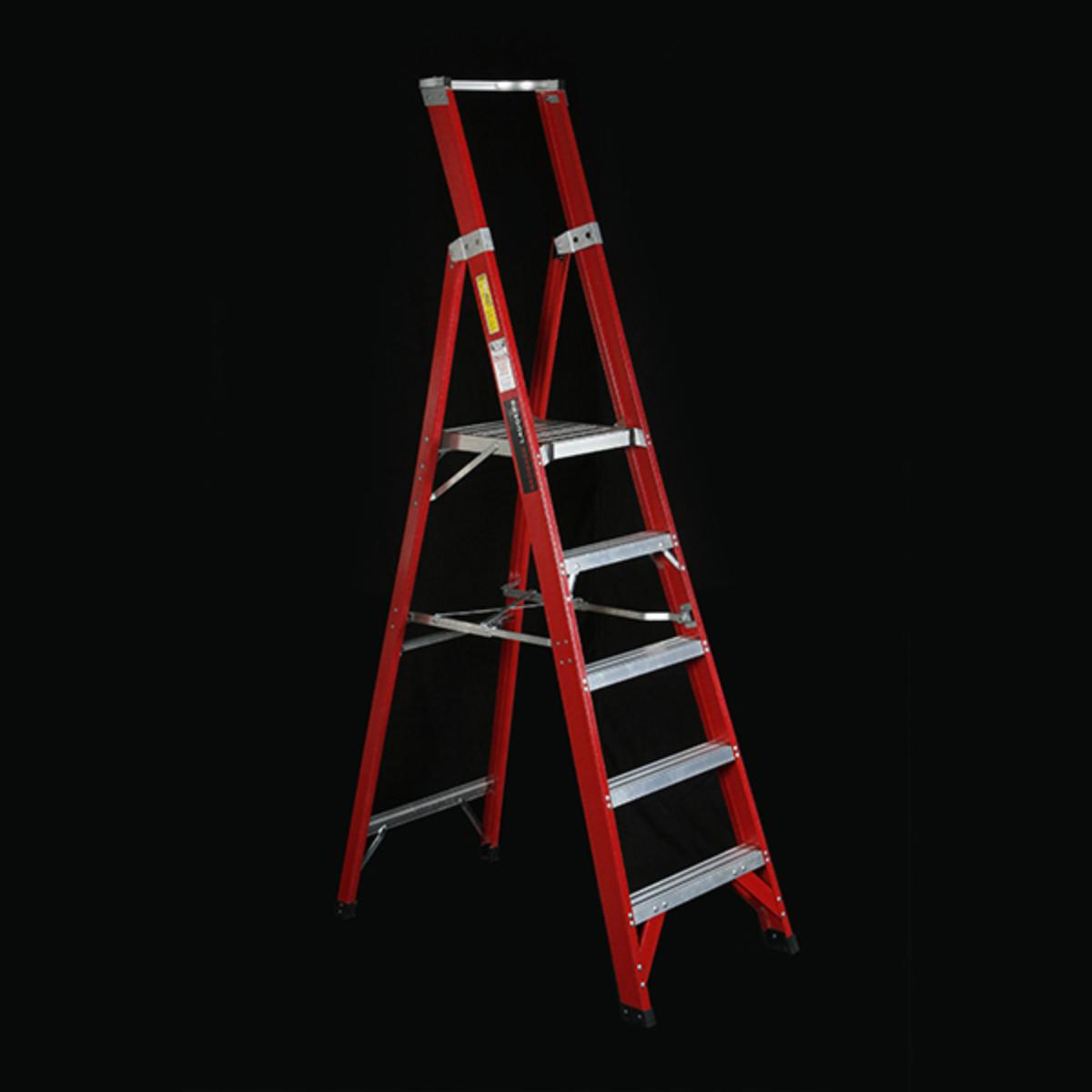 FIBREGLASS HD PLATFORM LADDER 1.5M