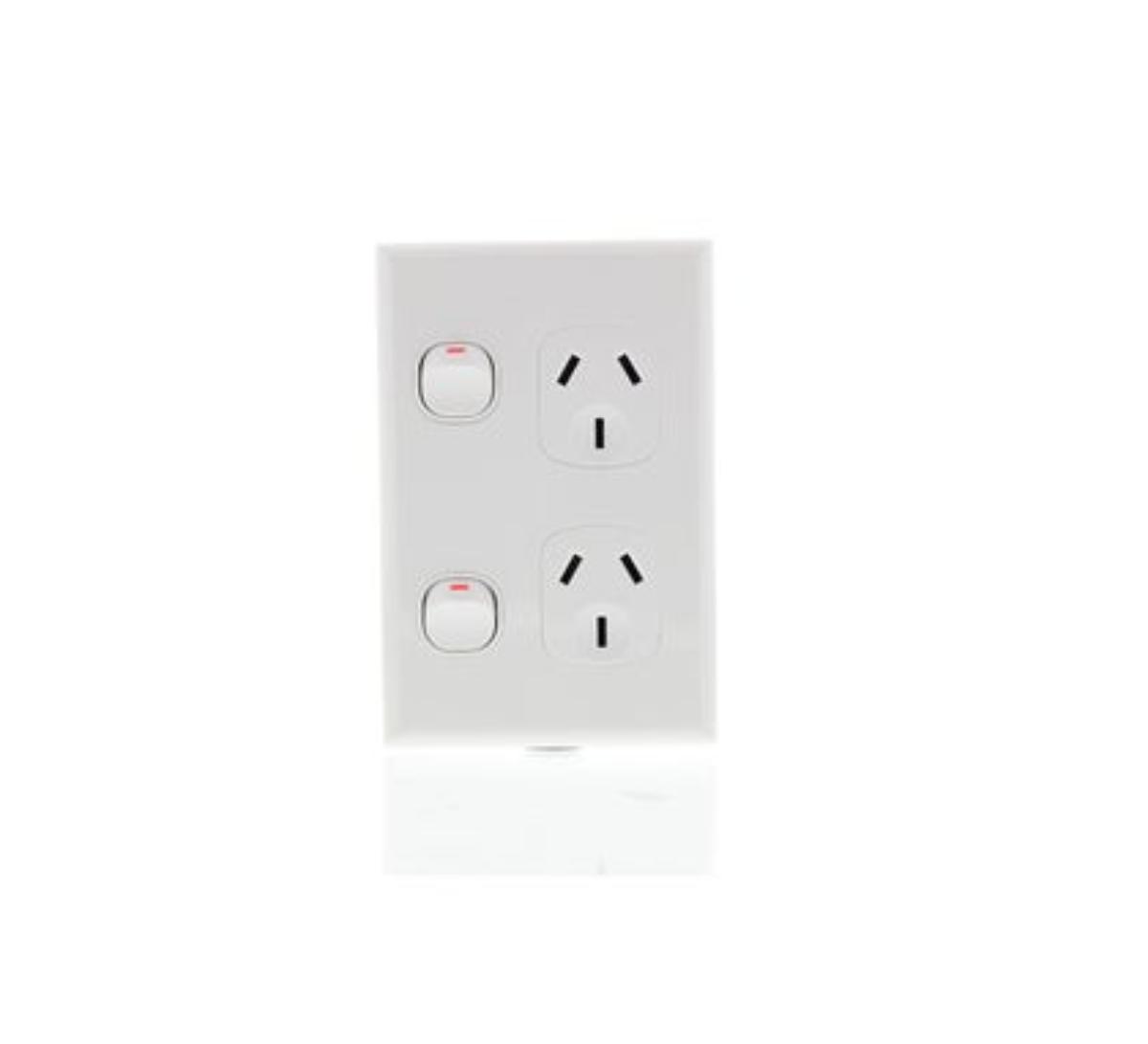 DOUBLE GPO 10A 250V VERTICAL WHITE