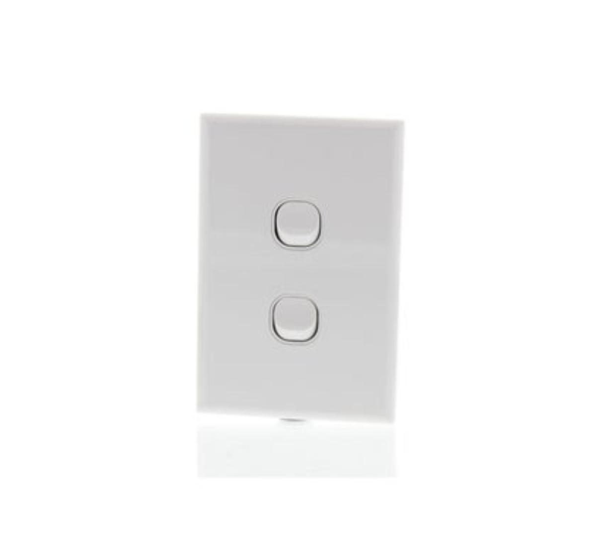 LIGHT SWITCH 2 GANG 16A VERTICAL WHITE